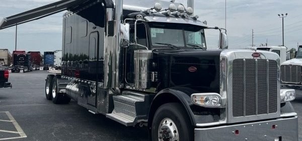 600x396